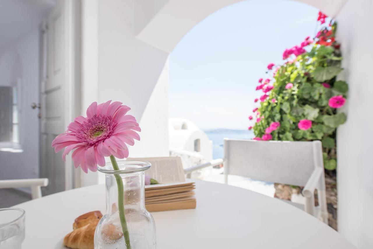 Aqua Mare Luxury Suites Imerovigli  Bagian luar foto