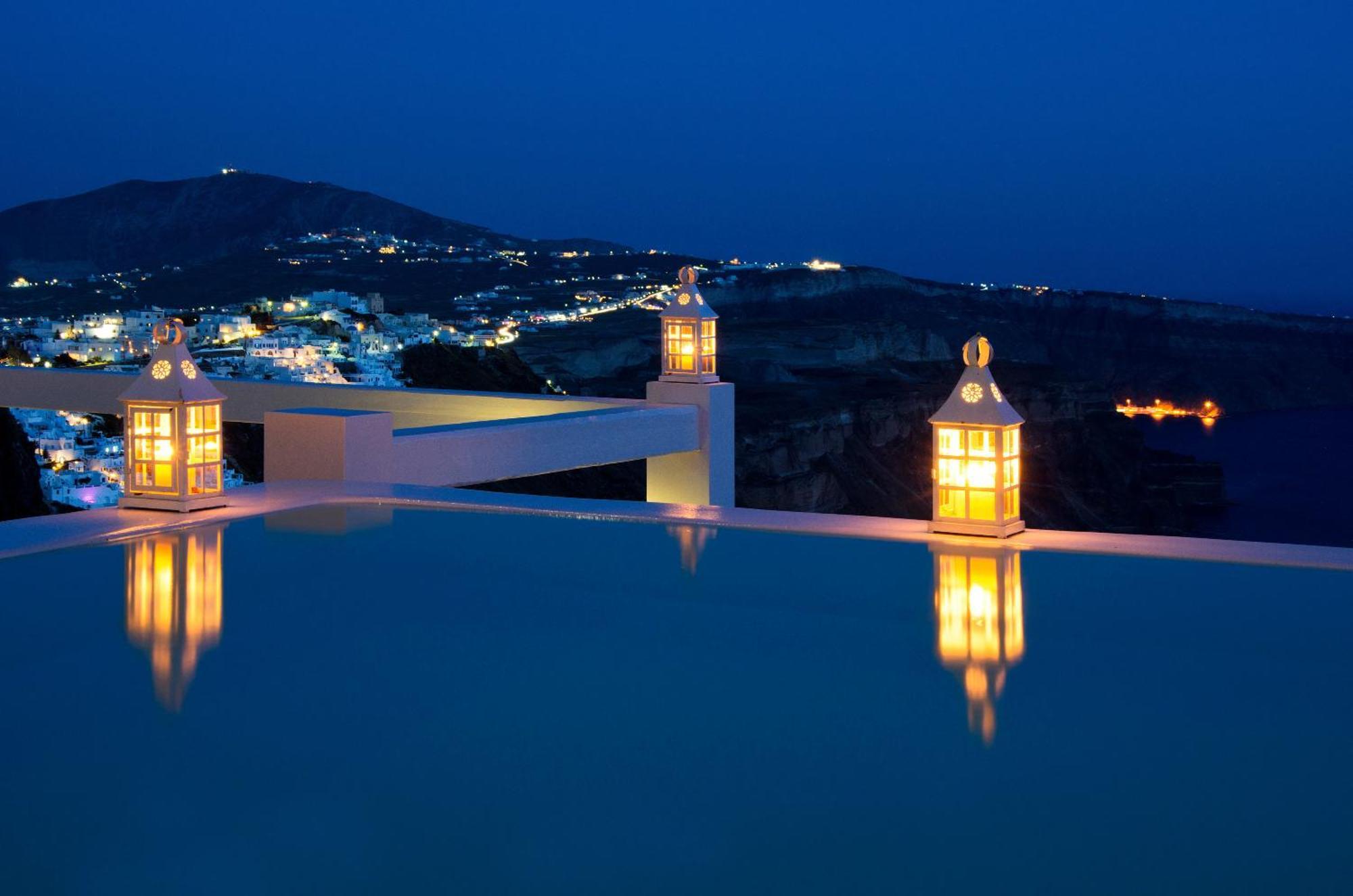 Aqua Mare Luxury Suites Imerovigli  Bagian luar foto