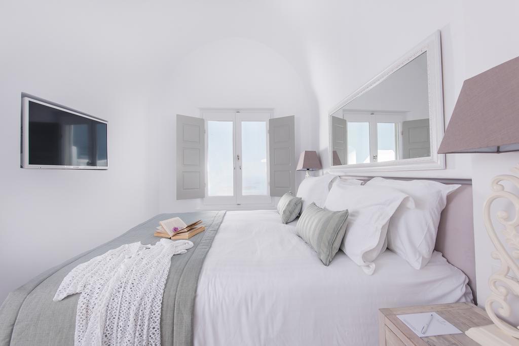 Aqua Mare Luxury Suites Imerovigli  Bagian luar foto