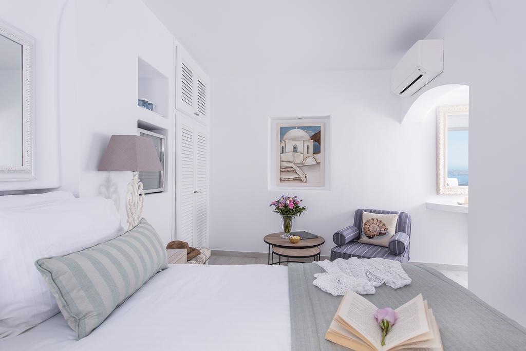 Aqua Mare Luxury Suites Imerovigli  Bagian luar foto